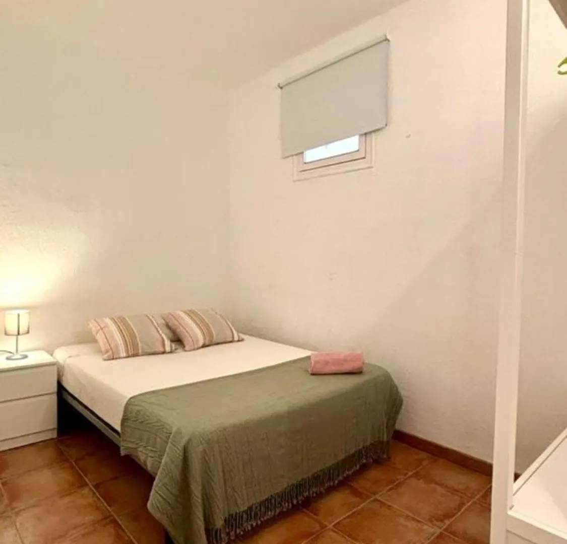 Cozy Ploblesec Apartment برشلونة
